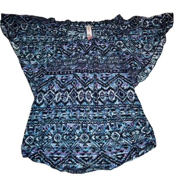 BUNDLE OF 2 | NO BOUNDARIES SHEER LACE TOP W/BATWING SLEEVES | XL {15-17} - Picture 4 of 14